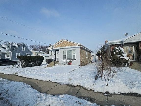 3rd image of 10210 Belmont Ave