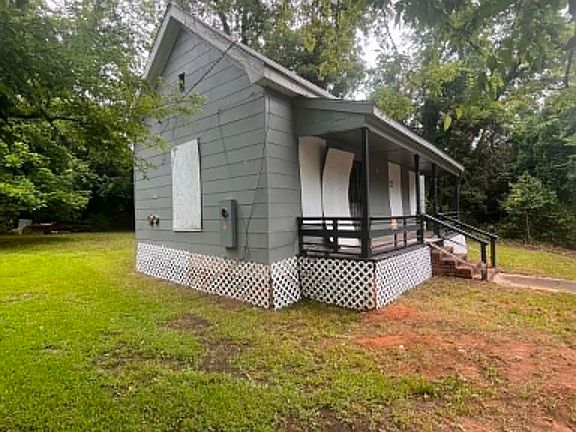 2nd image of 325 Fairview Ave