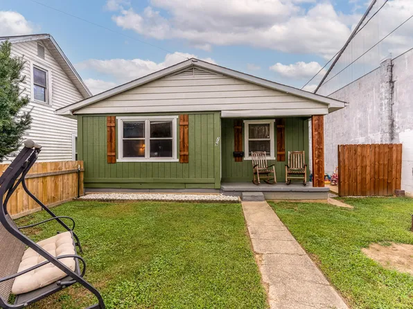 209 Montjoy St, Falmouth, KY 41040