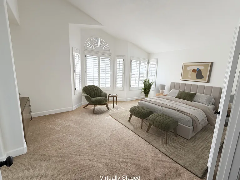 15 Field Point — Photo 9