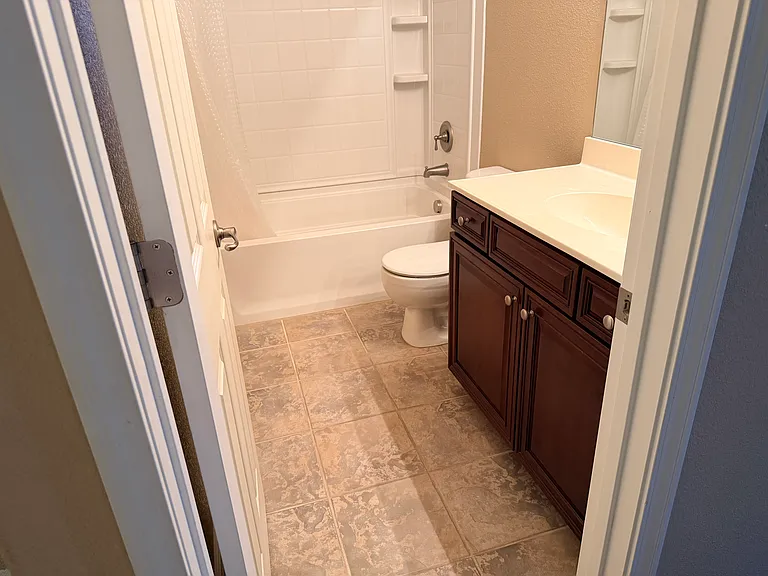 11032 Lamour Ln — Photo 15