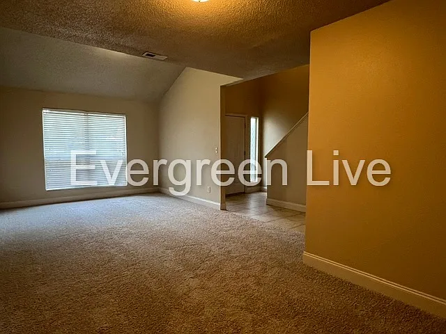 206 Swing Ct — Photo 6
