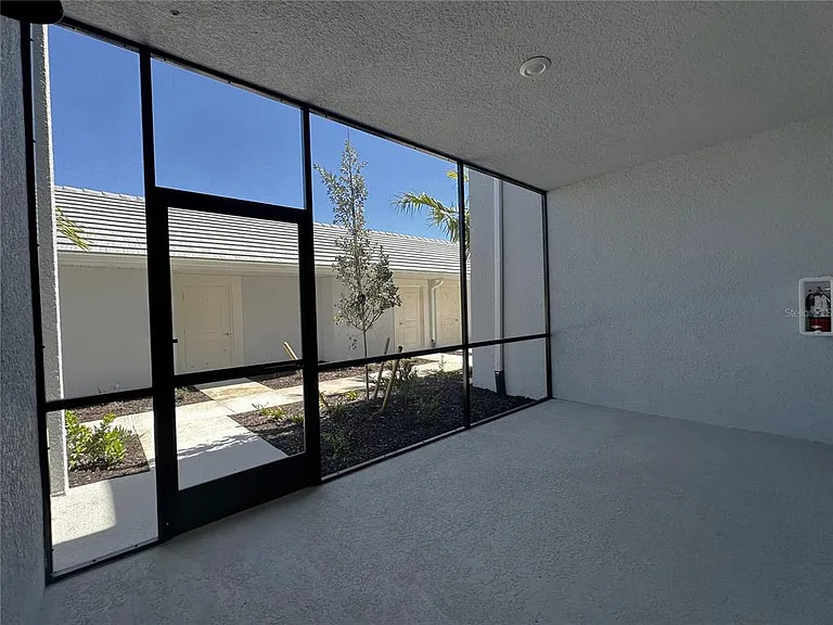 14231 Heritage Landing Blvd #1918 — Photo 22