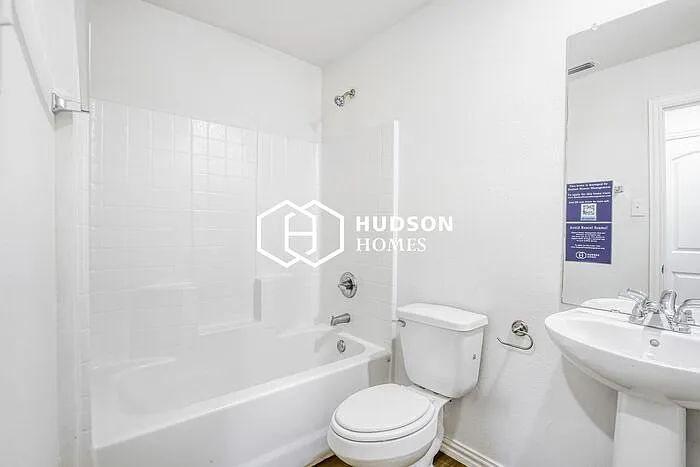 807 W Morris St — Photo 11
