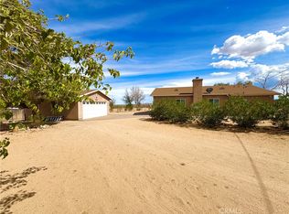 1525 Dakota Ln, Landers, CA 92285