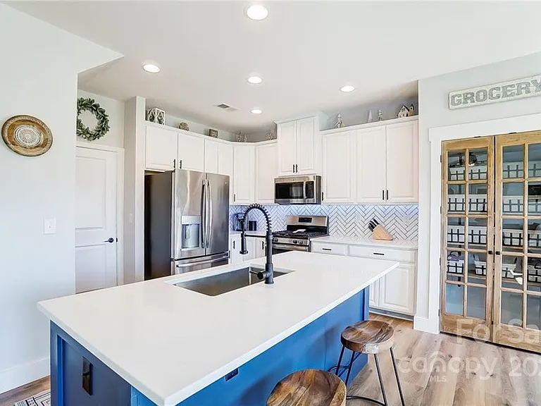 3606 Dolly Madison Rd — Photo 9