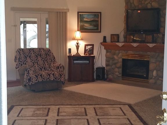 3rd image of 2153 Haw Creek Cir