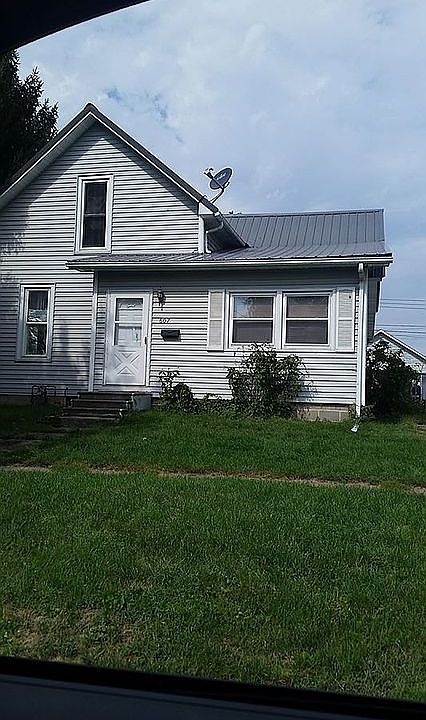 1st image of 607 5th Ave E