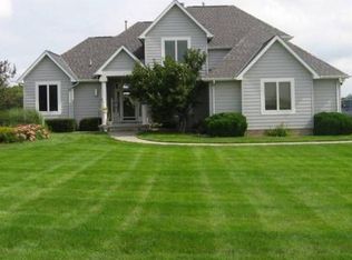 5130 Valley Rd, Hastings, NE 68901