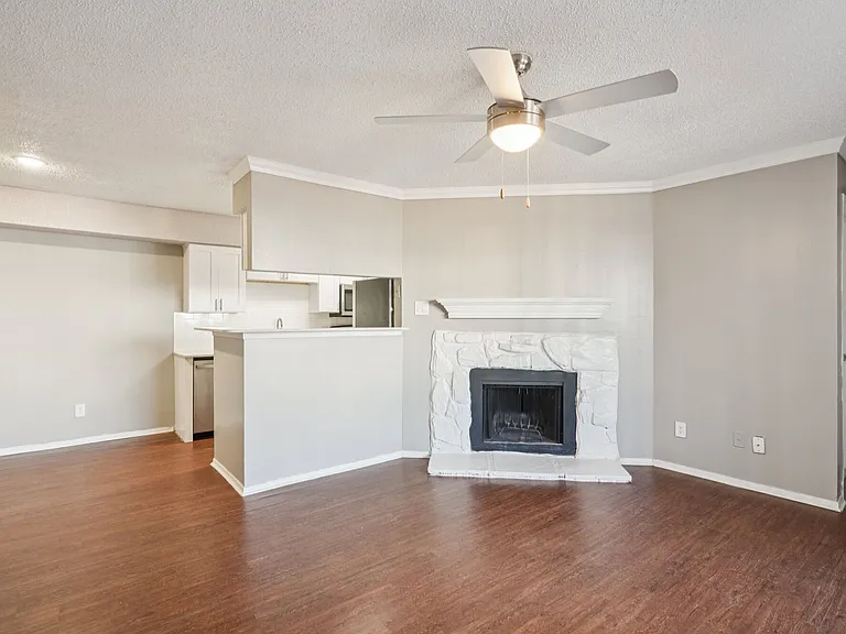5644 Riverwalk Dr — Photo 44