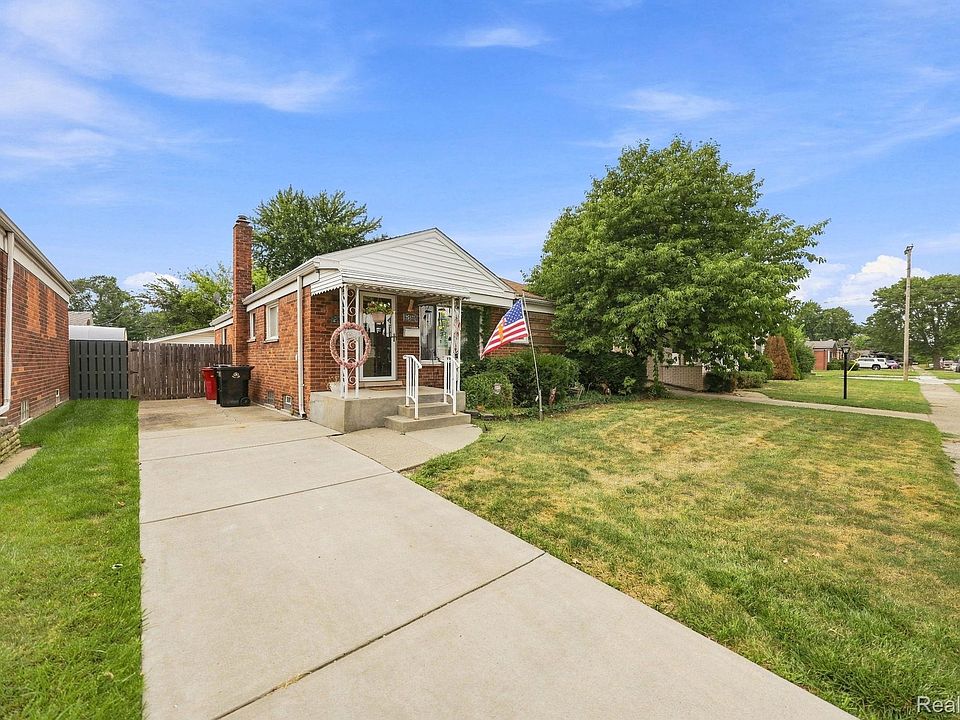 25675 Barbara St, photo 2