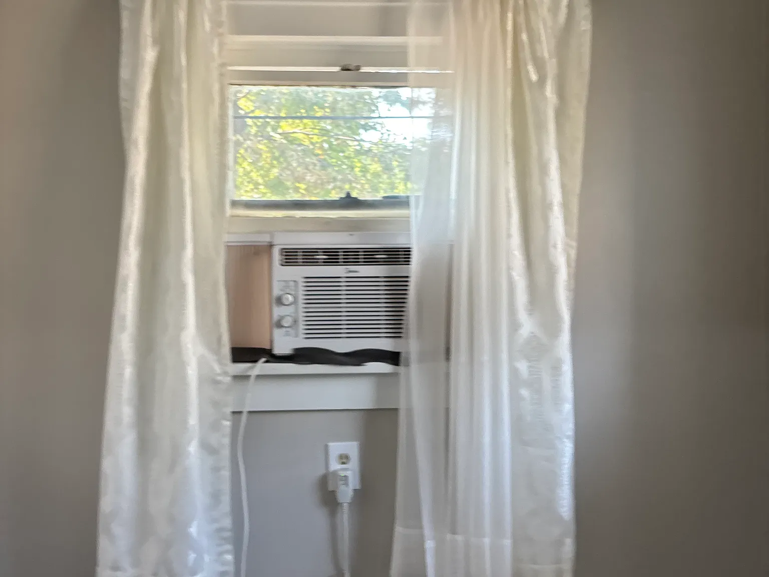 4 bed, 1536 sqft, $2,000 — Photo 3