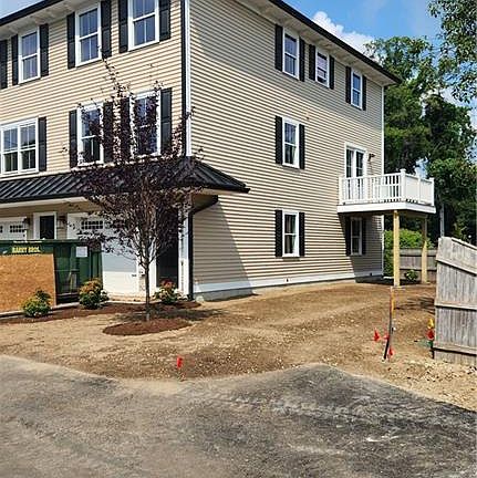 2nd image of 95 Farnum Pike Unit 5