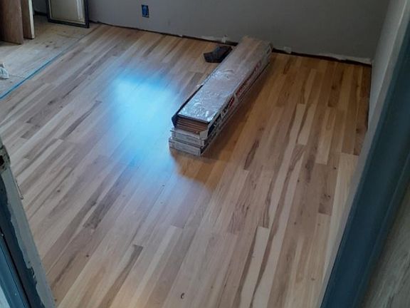 4th image of 165 Harmon Ln