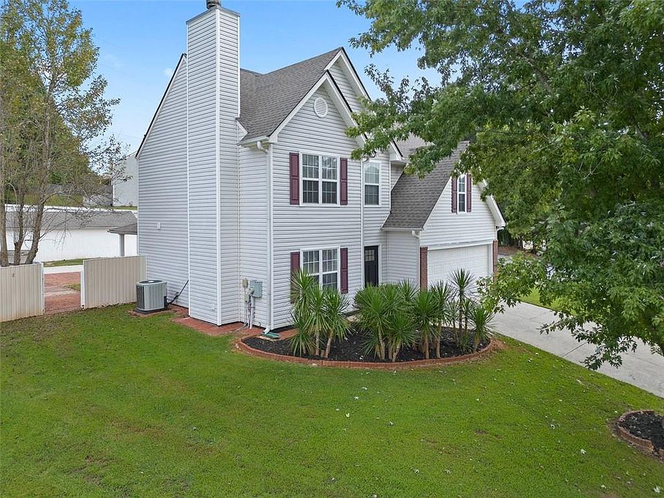 1st image of 1087 Yellow River Dr