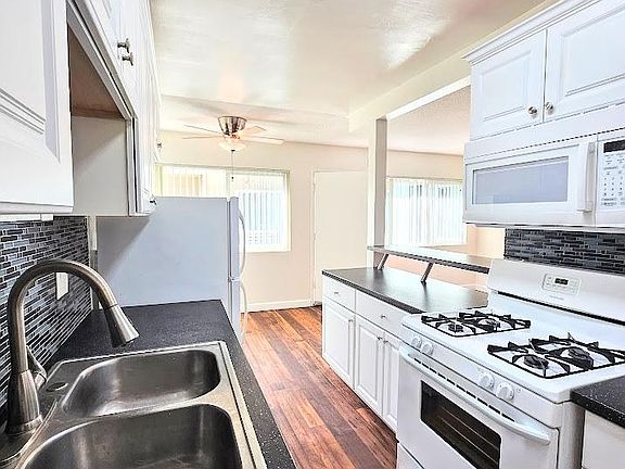 3rd image of 4390 Temecula St APT 5