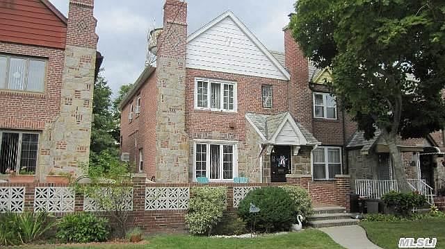 1st image of 8119 77th Ave