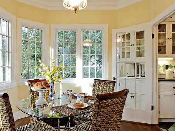 Breakfast Room