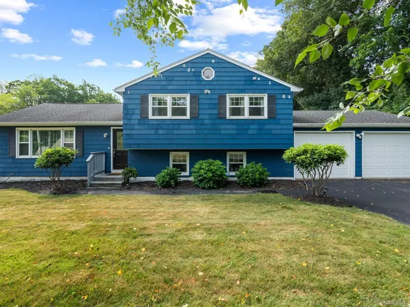 23 Egypt Lane, Clinton, CT 06413