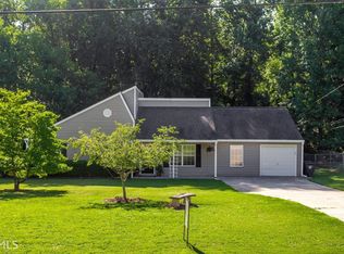 118 Riverchase Dr, Woodstock, GA 30188