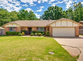 804 Old Colony Rd, Midwest City, OK 73130