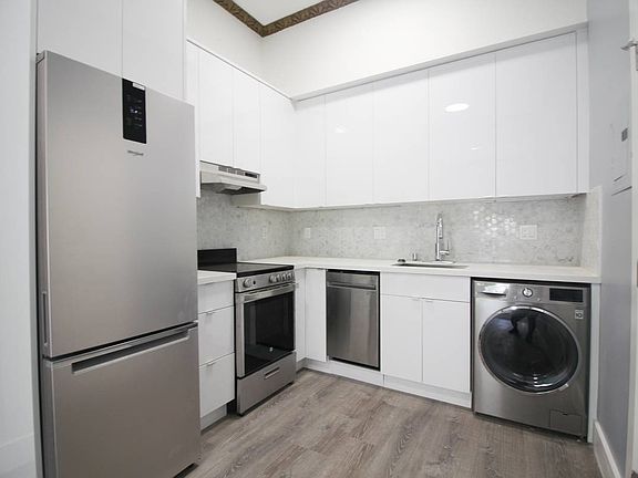 2nd image of 15 Hermann St #1