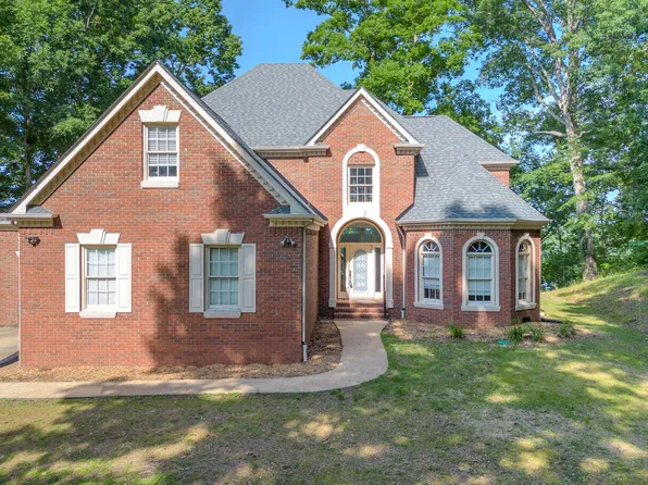 9219 Rocky Point Rd, Soddy Daisy, TN 37379