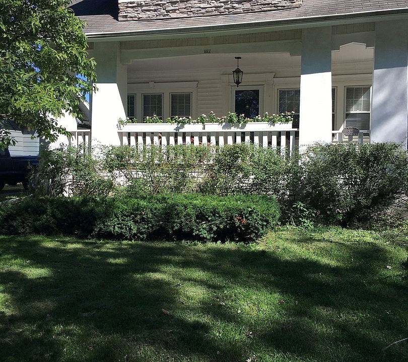 321 S Myrtle Ave Villa Park Il 60181 Mls 10912565 Zillow