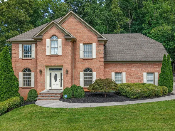 816 Foxfield Ln, Knoxville, TN 37922