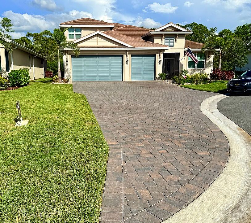 1st image of 469 Baneberry Ct