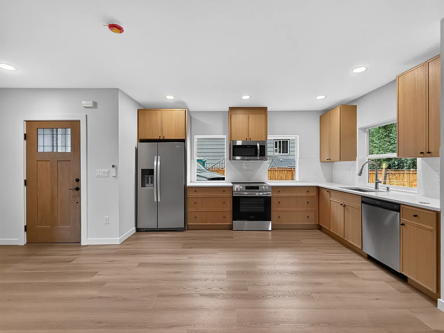 328 NE 125th St, Seattle - 1 — Photo 4