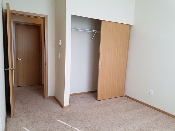 2nd image of 432 SW Hayworth Dr Unit D302