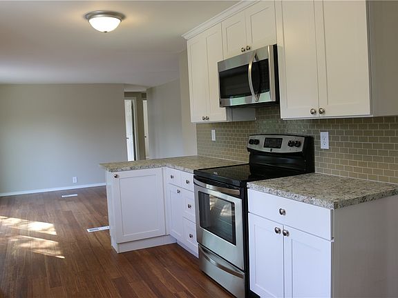 4th image of 29919 4th Ave NW