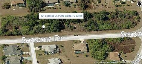 4th image of 301 Seasons Dr