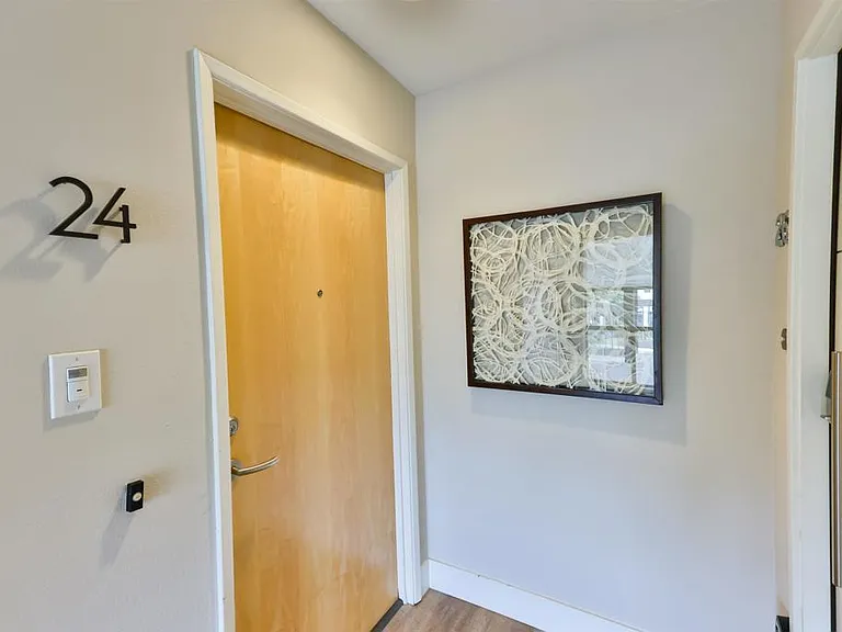 1524 Ynez Pl — Photo 31