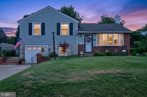 2nd image of 3801 Chalfont Dr