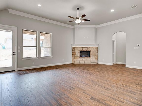 5th image of 248 Jacinth Ln