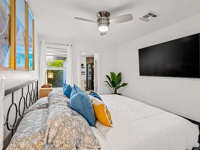 9165 SE Yacht Club Cir — Photo 15