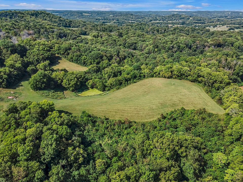 31st image of 2770 E Sheepneck Rd