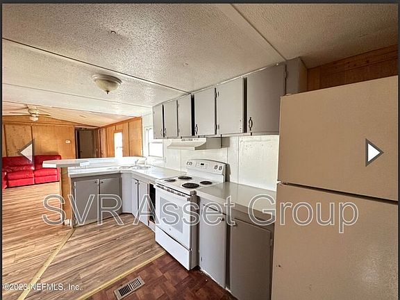 5th image of 950 Sidney St #9