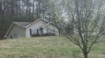 4th image of 136 Circle Way