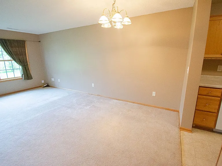 2959 Monroe Dr NW — Photo 3