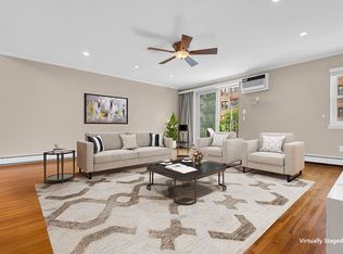 129 Bay Ridge Pkwy #3, Brooklyn, NY 11209