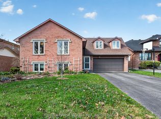 23 Old Oak Rd, Kingston, ON K7M7C3