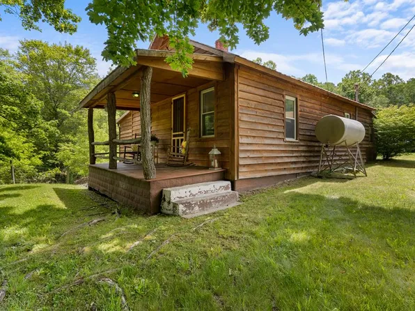 1097 Mount Zion Rd, Elk Creek, VA 24326