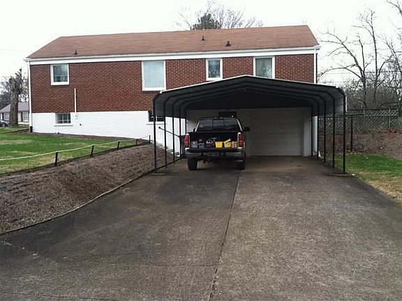 3rd image of 825 Central Ave