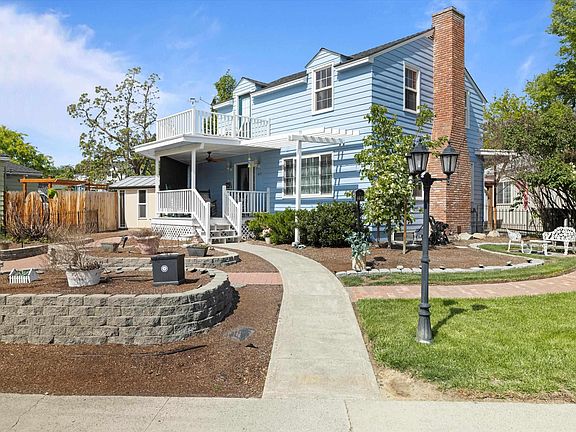 3rd image of 1419 Hains Ave