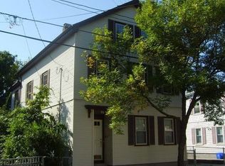 94 Arnold Ave, Cranston, RI 02905