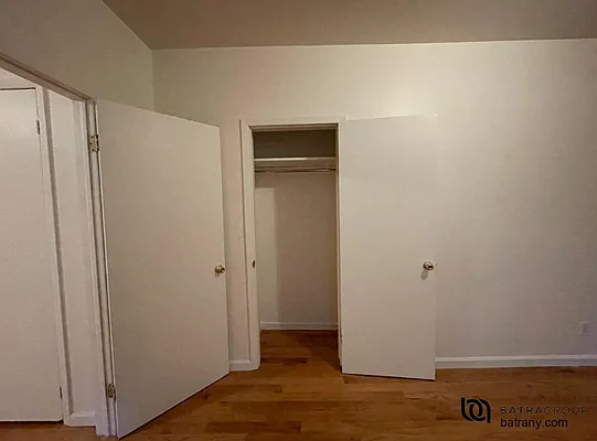 Rented by Batra Group Inc | media 23