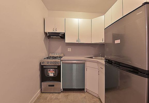 3rd image of 971 1st Ave #4B